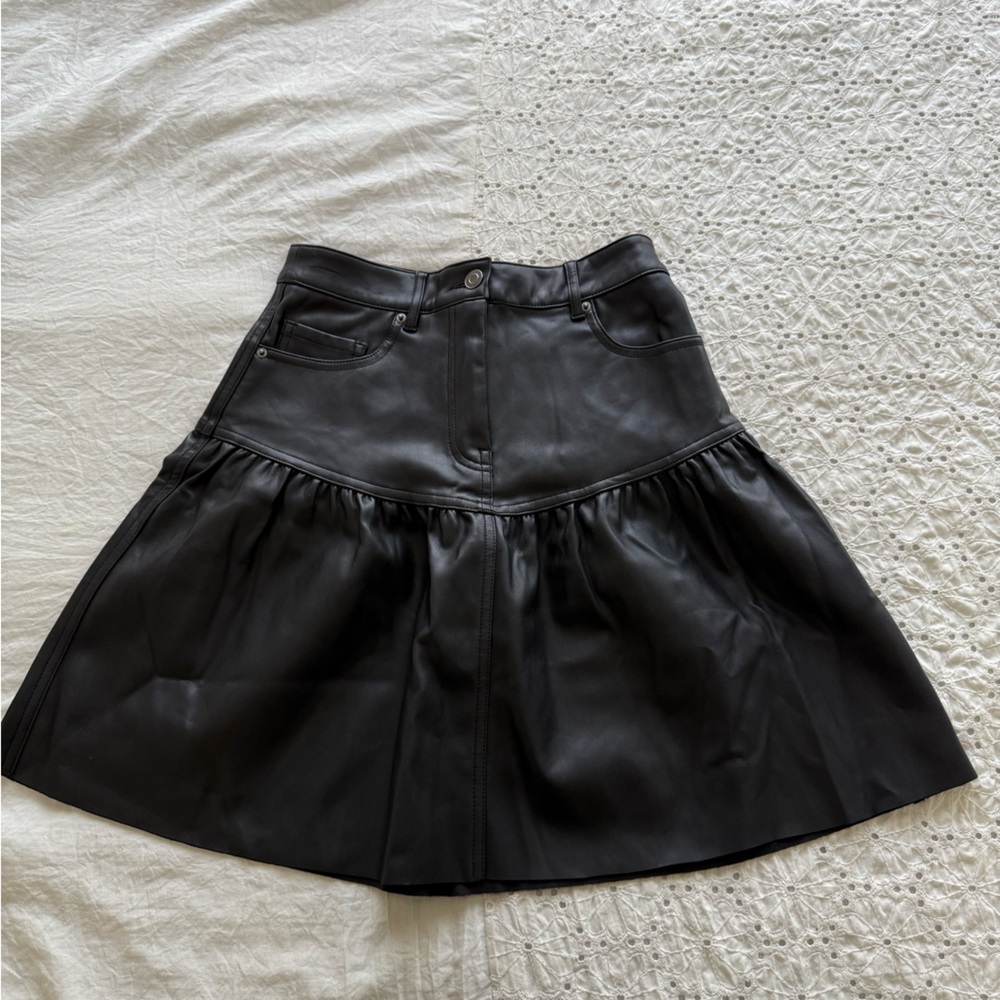 Zara Sleek Black Leather Skirt